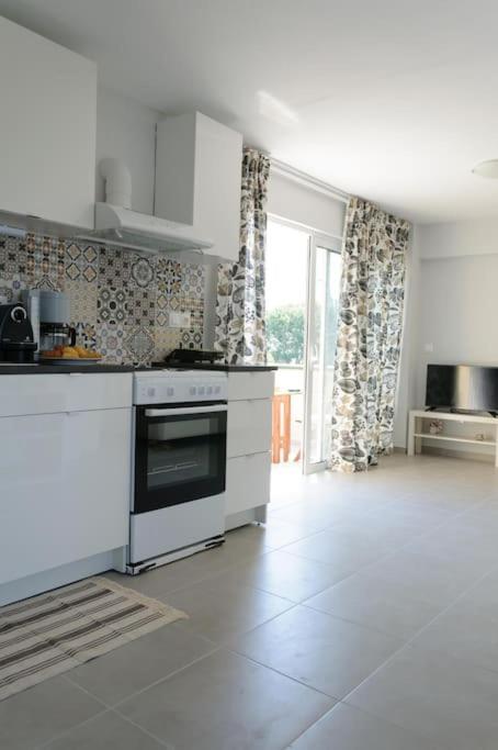 Beautiful Seaside Studio With Amazing View Athens Exterior photo